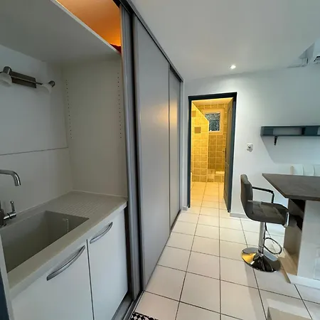 Dependance Avec Piscine Et Partages - 130 M Homestay Soulac-sur-Mer