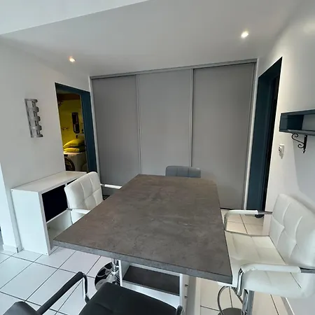 Dependance Avec Piscine Et Partages - 130 M Homestay Soulac-sur-Mer