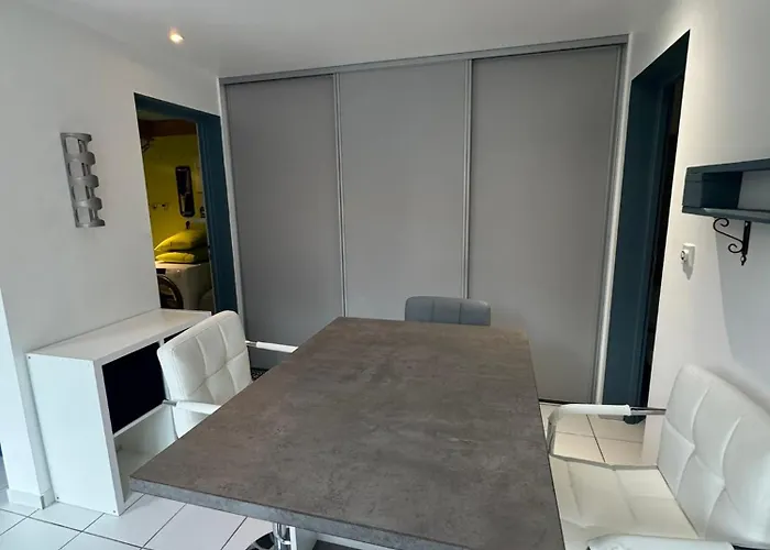 Dependance Avec Piscine Et Partages - 130 M منزل للإقامة سولاك سور مير